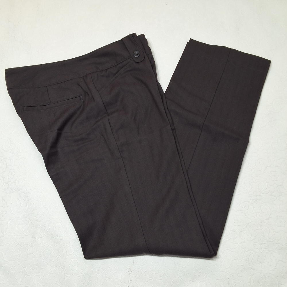 Old Navy stretch Dress pants size 6 Regular .